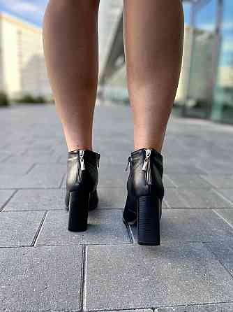 Жіночі черевики 95з чорні натуральна шкіра висота каблука 9 см (1115) 37р.40р. Коломия