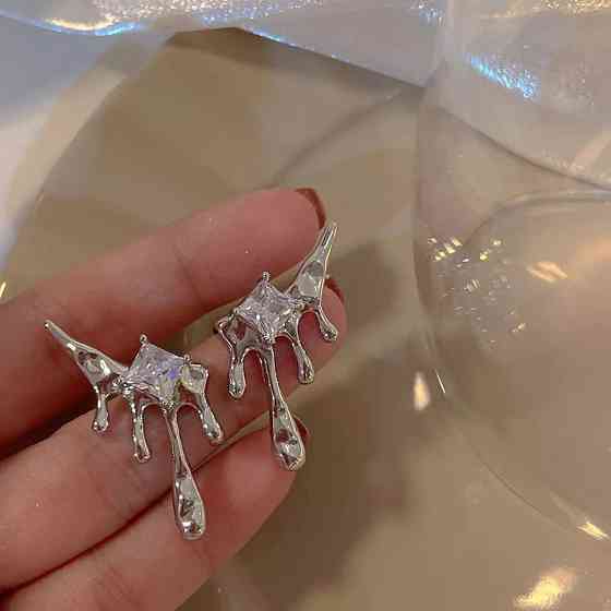 Серьги гвоздики женские 25 на 25 мм серебристый Киев