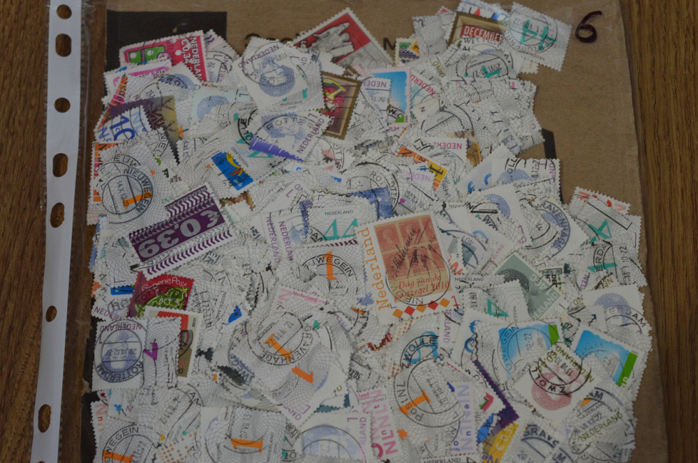 ГОРА МАРОК. Нидерланды. 1000 шт! (стандарт) 6 Полтава - изображение 1