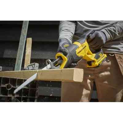 Сабельная пила Stanley FatMax,18V(V20)Li-Ion, 2x2Ah, 3.000 ход/мин, 4,85кг (SFMCS300D2K) Винница