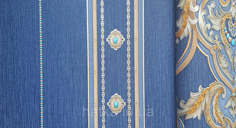 Шпалери вінілові на флізеліні AdaWall Seyyah 1.06х10 смуги широкі завитки розетки структурні сині золотисті Київ - фото 2