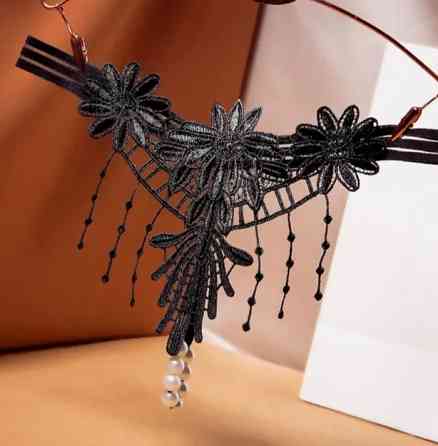 Трусики з намистинками та квітками чорні - розмір універсальний, резинка до 84см Київ