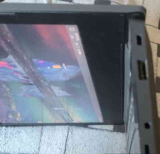 Ноутбук Lenovo V330-14ARR / Ryzen 3 /8/120Gb. 14" Київ