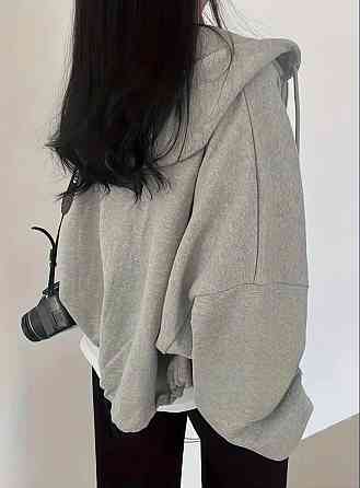 Женская укороченная оверсайз худи на молнии с капюшоном двунитка Серый Одесса