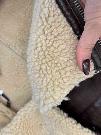 Женская стильная укороченная дубленка с искусственным мехом Одесса