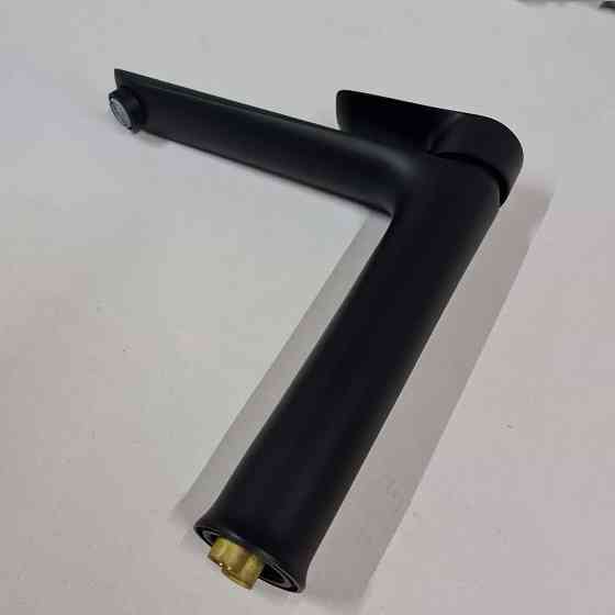 Змішувач для умивальника високий IMPRESE VACLAV чорний мат, 35 мм Київ