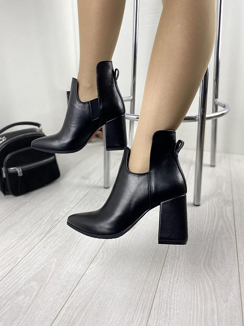 Nivelle Черевики жіночі NIVELLE чорні натуральна шкіра каблук 8см висота 11см 37р. (5600/8057-8 Коломыя - изображение 4