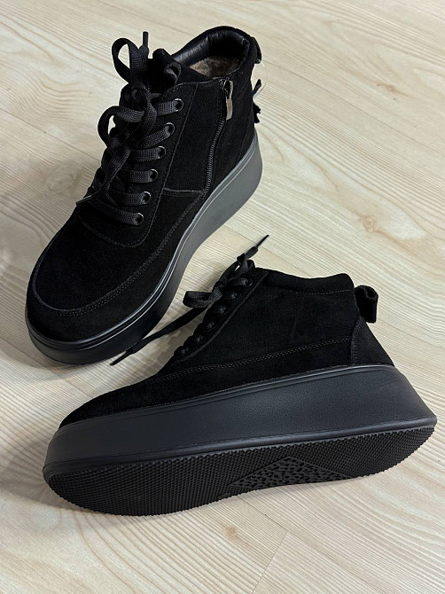 Ботинки женские Hengji 280-6 зимние на меху на темной подошве замшевые черные, 39, 24,5 см Киев - изображение 7