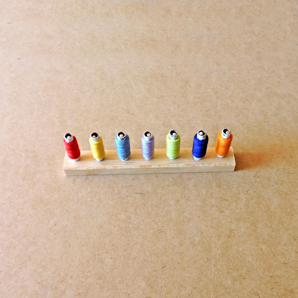 Органайзер для ниток 