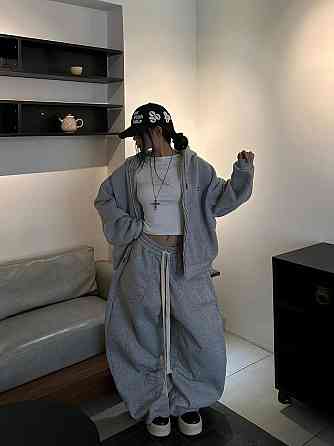 Жіночий теплий костюм оверсайз у спортивному стилі тринитка на флісі 46/48 Одеса