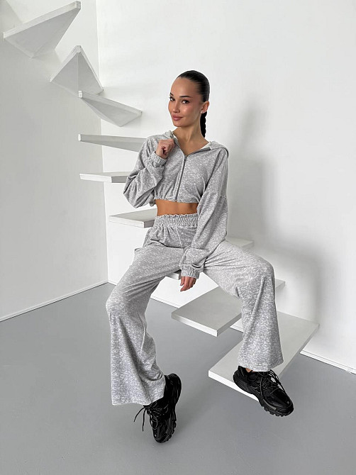 Женский велюровый костюм двойка: худи на молнии и штаны Меланж, 46/48 Одесса - изображение 2