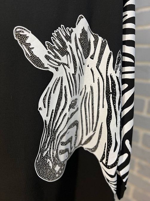 Свитшот женский LSK 6030 удлиненный зебра камни one size, черный, one size Киев - изображение 6