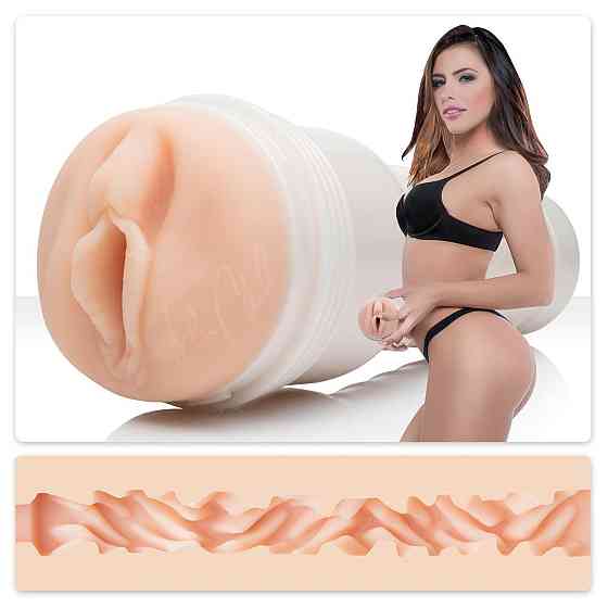 Мастурбатор Fleshlight Girls: Adriana Chechik - Empress, со слепка вагины, очень нежный Sex Aura Киев
