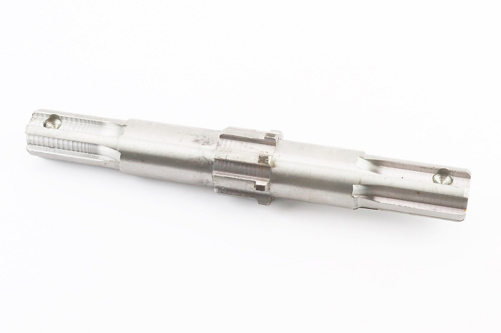 Редуктор фрези R175/180N/190N/195N - Вал вторинний 81-1, 101-2, (можливий наліт) Киев - изображение 1