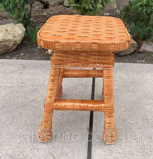 Стільчик низький плетений кавовий Київ - фото 4