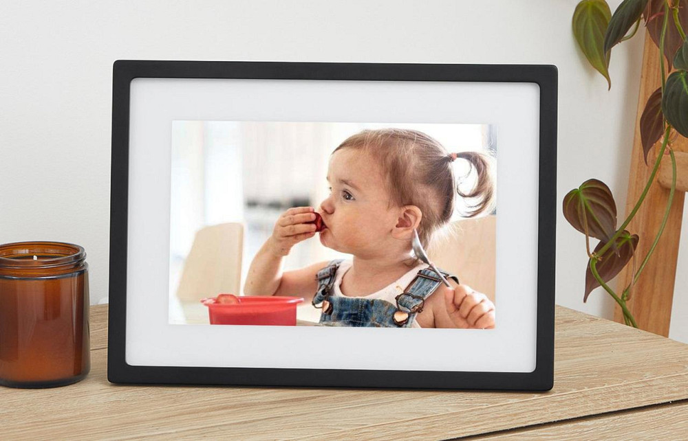 Цифрова фоторамка Skylight 10” з сенсорним дисплеєм, Wi-Fi, пам’ять 8 ГБ до 8000 фото, IPS 1280x800, з додатком Київ - фото 1