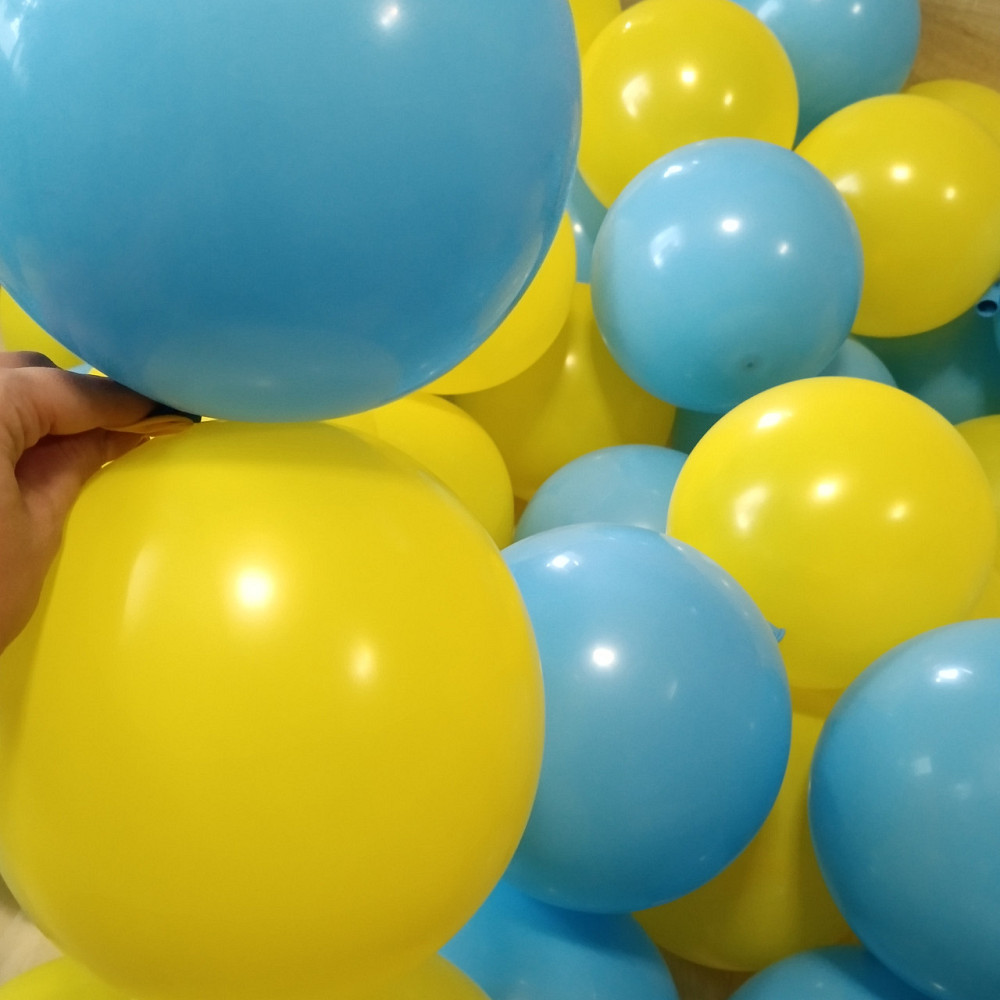 Шарики желто-голубые патриотические 12