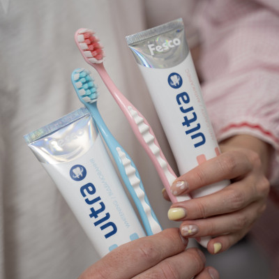 Зубная щетка Fesco Expert Clean Extra Soft Голубая 1 шт. + Розовая 1 шт. (4820204702311) Винница - изображение 4