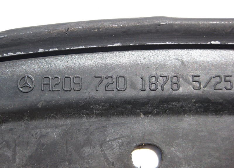 Mercedes-Benz  A2097201878 Ущільнювальна гумка передніх дверей до правого крила CLK C209 Одеса - фото 3