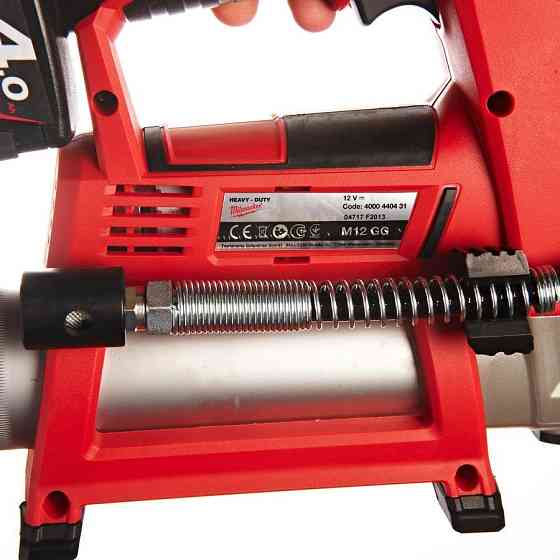 Шприць для змазки MILWAUKEE M12 GG-401B (Li-Ion 4Ач) 4933441675 (+ заряд. пристрій, 1 акум., в сумці для Одеса