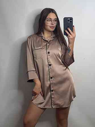 Жіноча нічна сорочка подовжена шовкова M Бежевий Харків