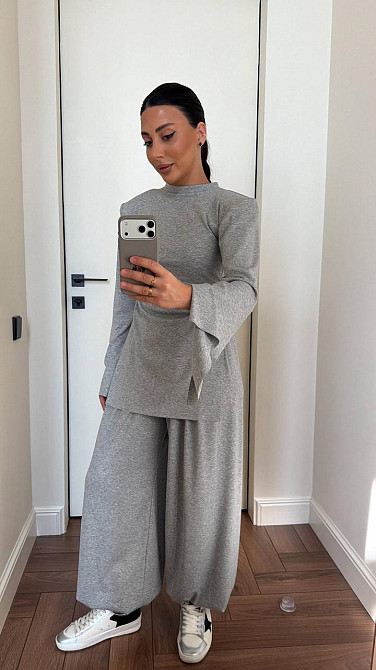 Жіночий стильний повсякденний костюм із віскози Меланж, 48/50 Одеса - фото 1