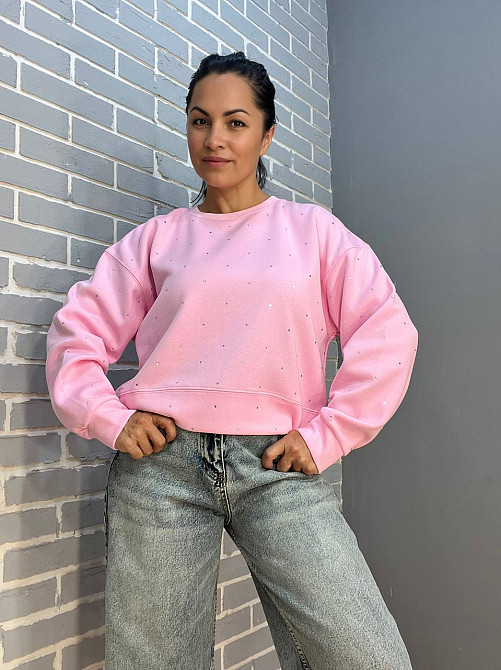 Світшот жіночий W 2950 широкий розсип камінців one size, рожевий, one size Київ - фото 2