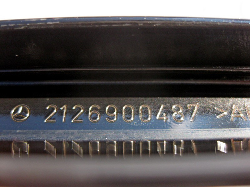 Mercedes-Benz  A2126900487 Вертикальна накладка скла задніх правих дверей E-Class W212 Одесса - изображение 3