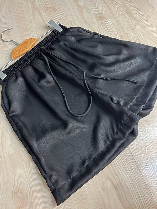 Шорти жіночі A-N 25175 вільний крій шовкові жатка талія на резинці шнурок короткі чорні, чорний, L Київ - фото 13