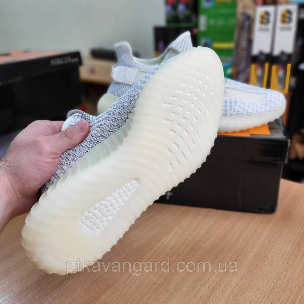 Кроссовки мужские Изи Буст 350 размер 41 на шнуровке 8896-11 серый Хмельницкий - изображение 5