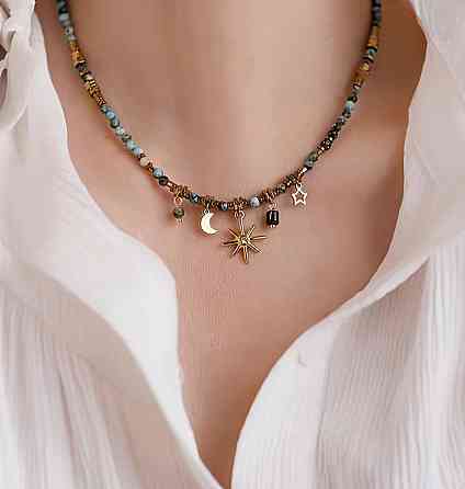 Чокер с бирюзовыми бусинами с подвесками солнце луна звезда ожерелье Киев