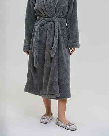 Теплий однотонний жіночий халат Nicoletta Queen — Велюрсофт 94118 M Київ