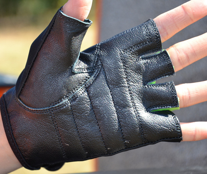 Рукавички для фітнесу MadMax MFG-251 Rainbow Green M Каменское - изображение 7