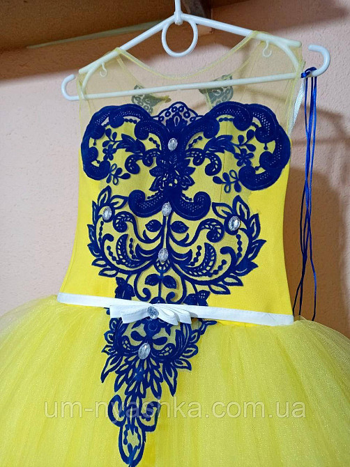 Жовта святкова сукня в патріотичних кольорах Кривой Рог - изображение 3