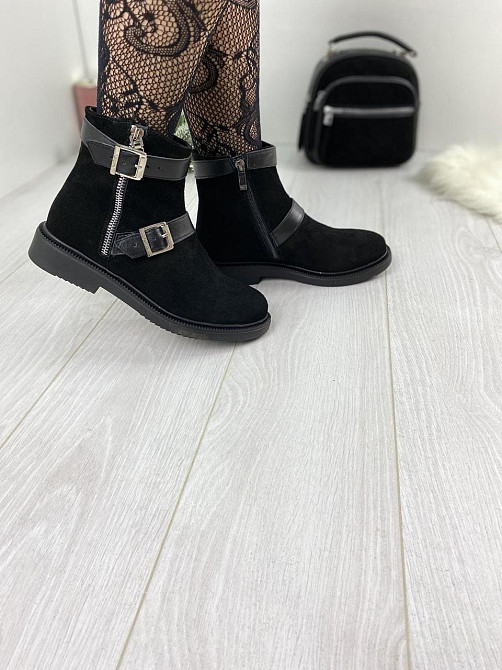 Без бренда Черевики жіночі D and V 2032 чорні (зима, замша натуральна) (2263) 39 Коломыя - изображение 1