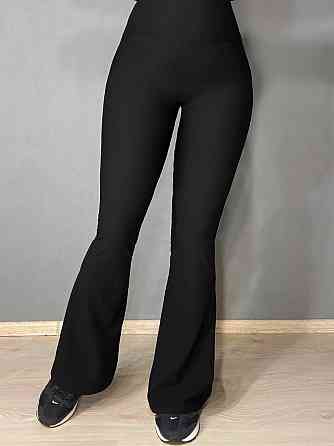 Лосины женские Kenalin D-14 клеш в рубчик с широким поясом и пуш аптейпами черные, черный, L Киев