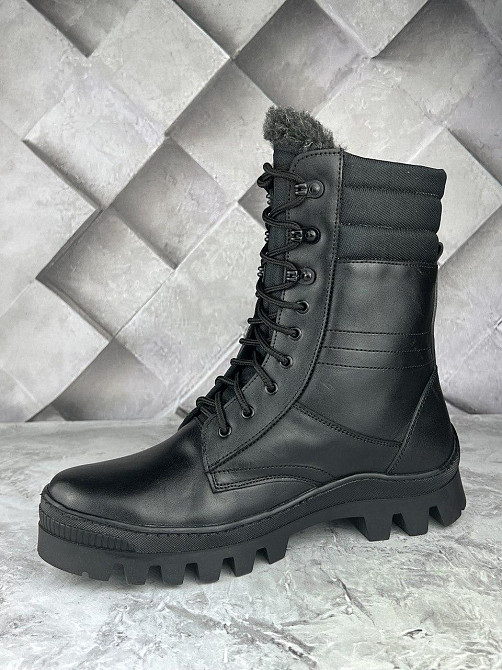 Зимові військові чоловічі берці чорного кольоруна хутрі прошиті та проклеєні тактичні високі берці WAR Львів - фото 4