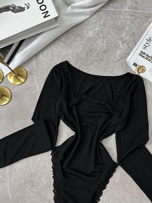 Женский базовый боди с кружевом вискоза Черный Одесса - изображение 2