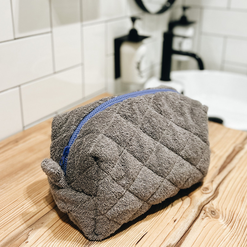 Большая женская махровая косметичка 24x13x13 см (Серый) Сумы - изображение 1