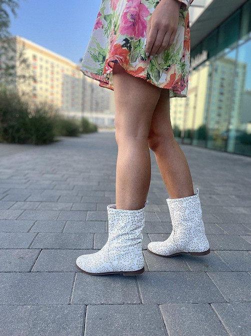 Nivelle Черевики жіночі NIVELLE білі натуральна шкіра висота 21см обхват 32-34см розмір 36 (521 Коломыя - изображение 4