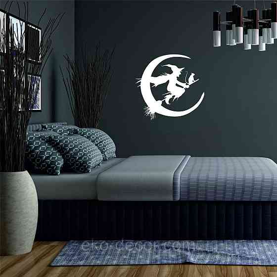 Декоративное настенное Панно «Ведьма на метле с котом», Декор на стену 50*47 см, Белый Киев