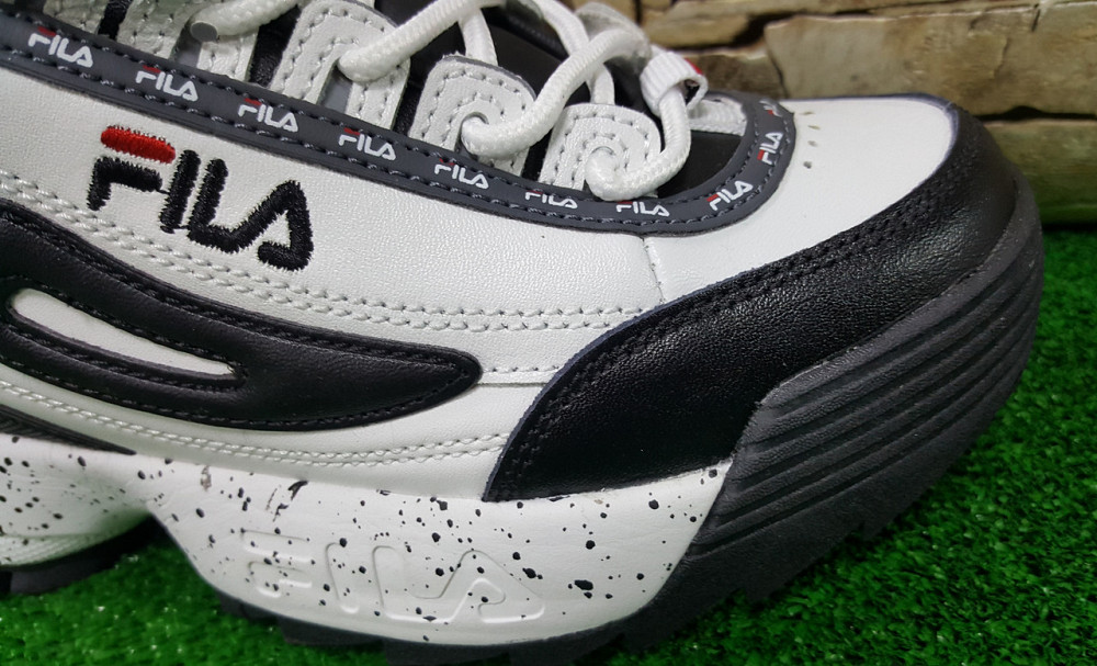 Женские кроссовки FILA Disruptor II 