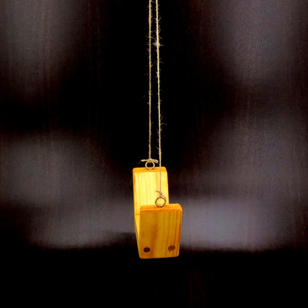 Полка настенная для цветов 