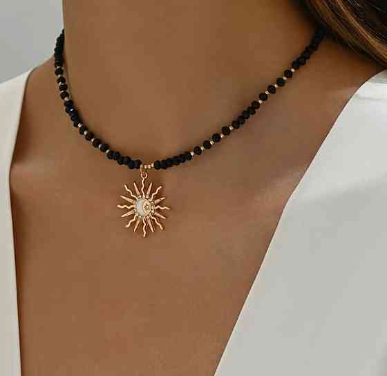 Чокер ожерелье из черного бисера с подвеской солнце женское украшение Киев