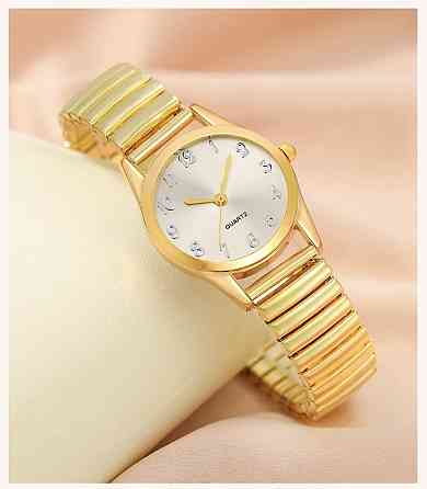 Подарочный набор для женщин Сердца наручные часы браслет кольцо ожерелье серьги без коробки золотой Киев