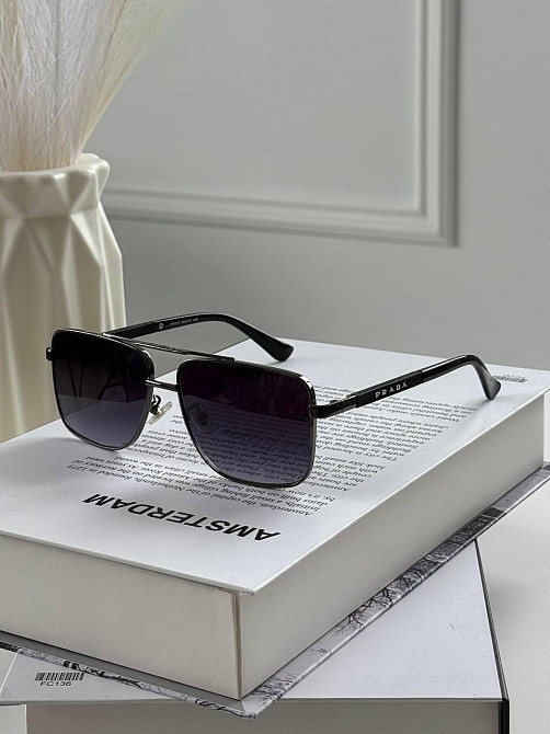 Окуляри унісекс Prada  з металевою оправою на середнє обличчя 🔥 Київ - фото 3