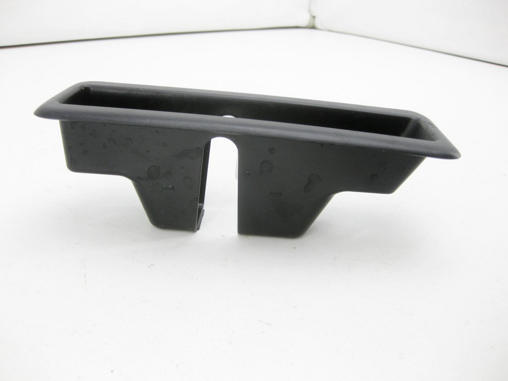 Mercedes-Benz  A1649245037 9051 Кришка петлі замка відкидного сидіння другого ряду зовні праворуч чорна GL X164 Одеса - фото 5
