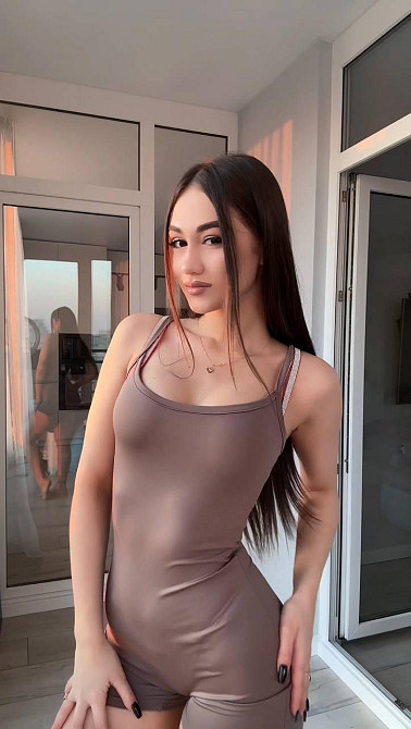 Жіночий комбінезон на бретелях зі щільного мікродайвінгу Моко Одеса - фото 2