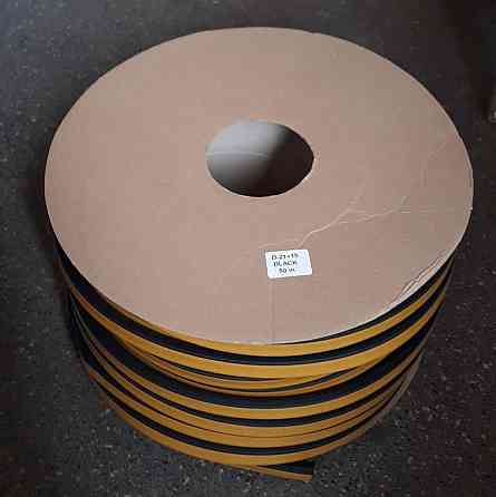 Самоклеючий гумовий ущільнювач профіль D 21х15 (50м) чорний,одинарний Павлоград