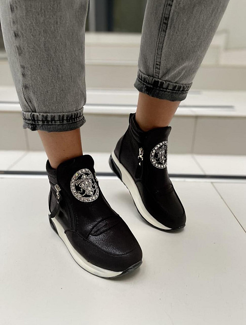 Черевики жіночі VEAGIA чорні еко-шкіра з напиленням висота 12см розмір 36 ( -6) Коломия - фото 6